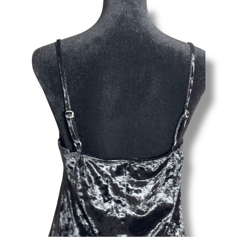 Hollister Black Velvet Sleeveless Adjustable Straps Soft Mini Slip Dress - Picture 7 of 16